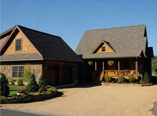 200 Pasture Ln, Banner Elk, NC 28604