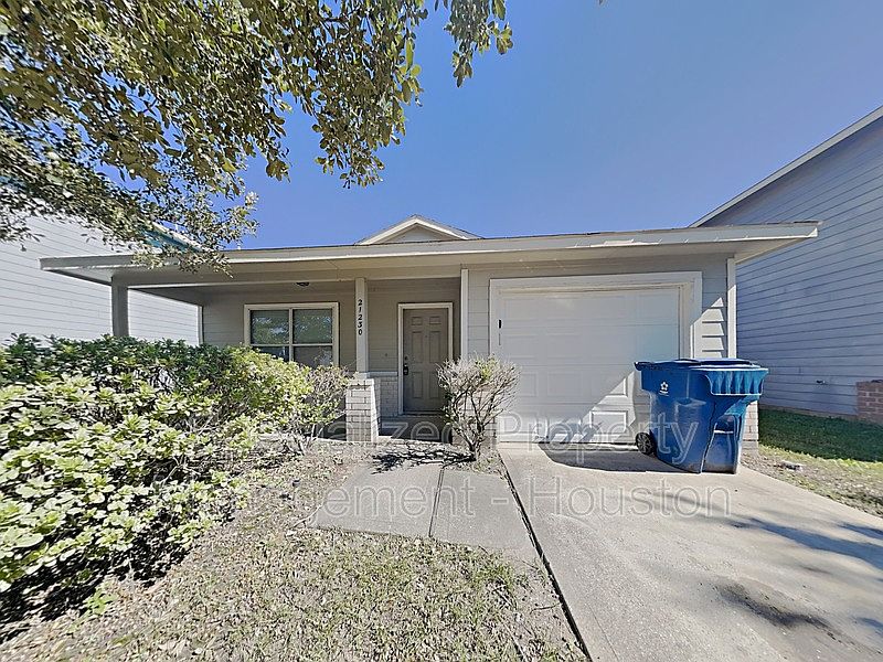 1st image of 21230 Linden House Ct