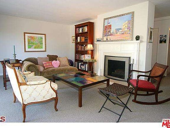 3rd image of 404 San Vicente Blvd Unit 206