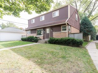 1915 Washington Ave, Wilmette, IL 60091