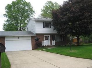 730 Brush Rd, Ravenna, OH 44266