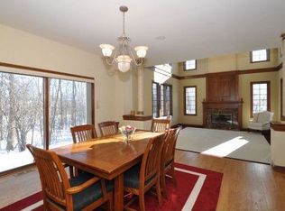 6836 N 112th Ct, Milwaukee, WI 53224