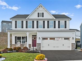 301 Shanleigh Dr, Zelienople, PA 16063