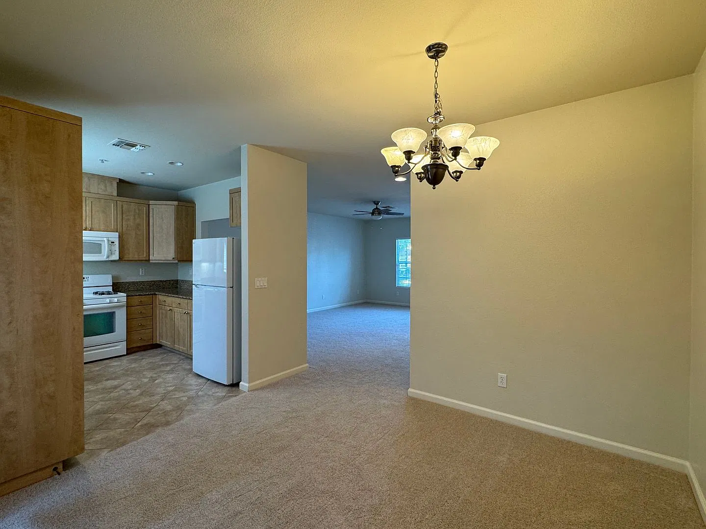 Ellenwood Commons — Photo 2