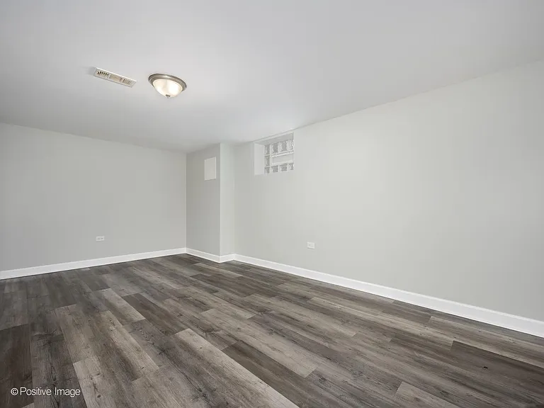 14341 Dobson Ave — Photo 17