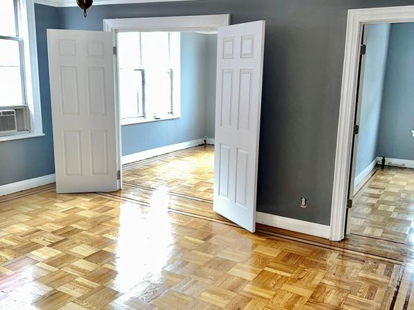 1008 Van Nest Ave Floor 1