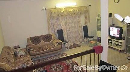 LIVING ROOM (NIGHT VIEW)
