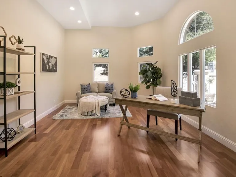 18233 Saratoga Los Gatos Rd — Photo 16