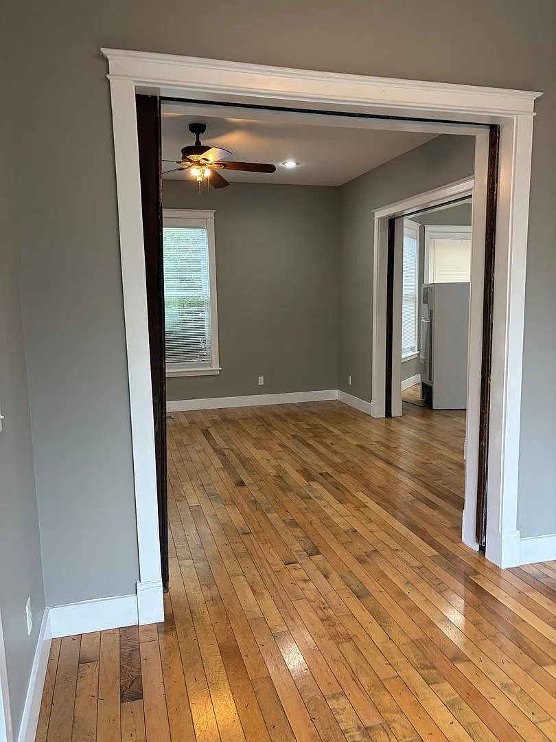 5 bedroom, 3 bath — Photo 1