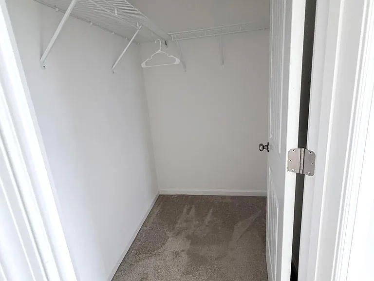 331 Avon Dr — Photo 16