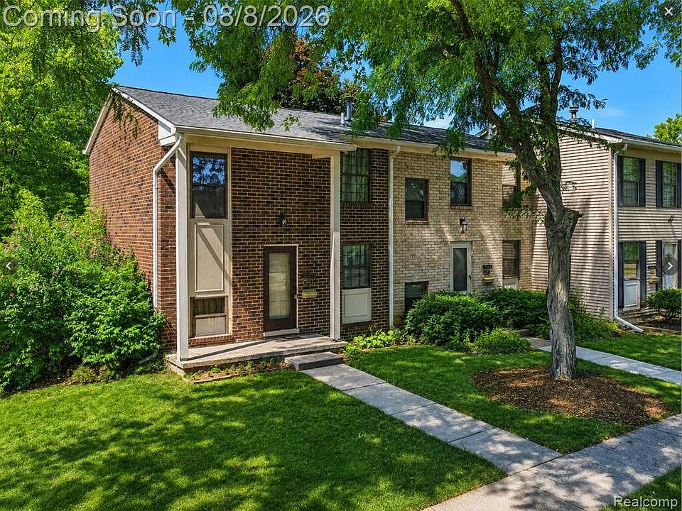 1st image of 8358 Lakeview Ct