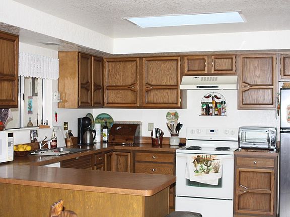 2nd image of 1500 S Abrego Dr