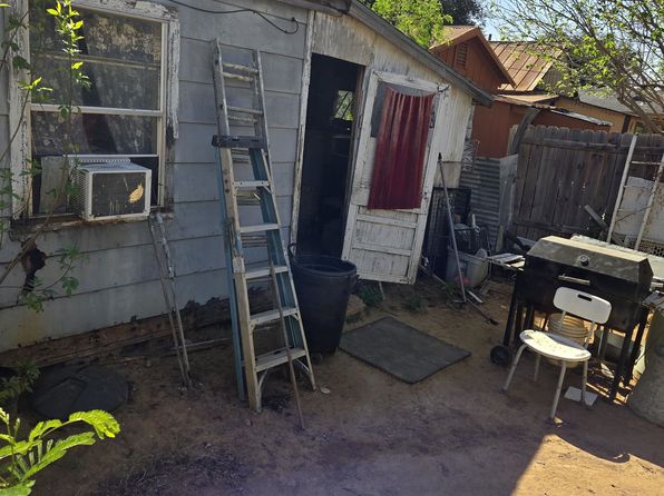 laredo-texas-49609482 picture