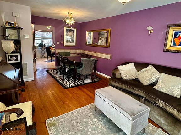 5th image of 103 Mosel Ave
