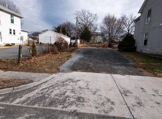 24 N Pleasant Valley Rd, Winchester, VA 22601