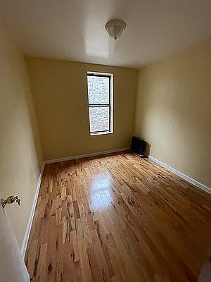 2nd image of 622 E 187th St APT 3A