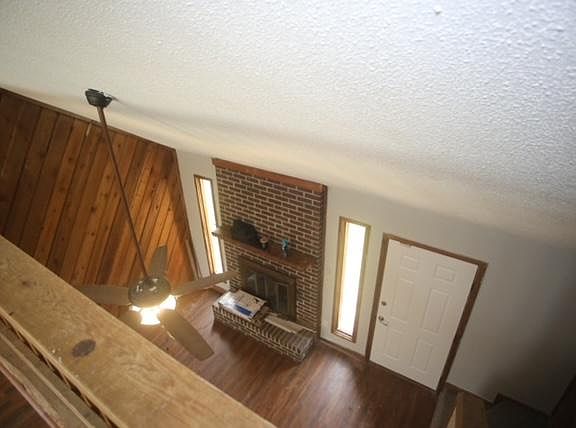 3rd image of 3343 Idlewild Dr