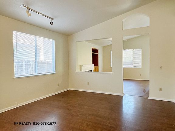 3rd image of 1624 Blanchard Dr
