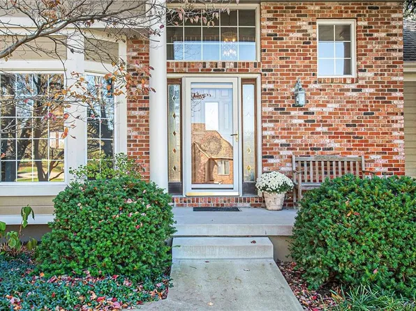 25903 W 69th Ter, Shawnee, KS 66226