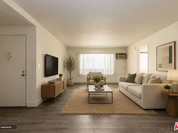 2nd image of 912 Hilldale Ave #2