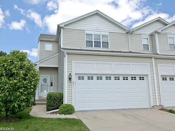 671 Fieldcrest Dr Unit A, South Elgin, IL 60177