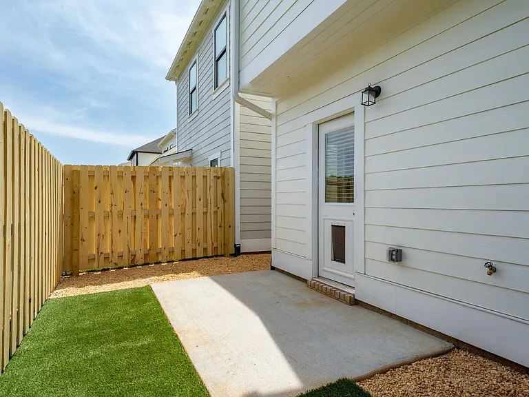 4210 Brevard Blvd — Photo 17
