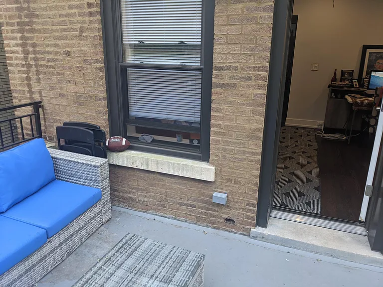 1911 W Estes Ave #1 — Photo 9