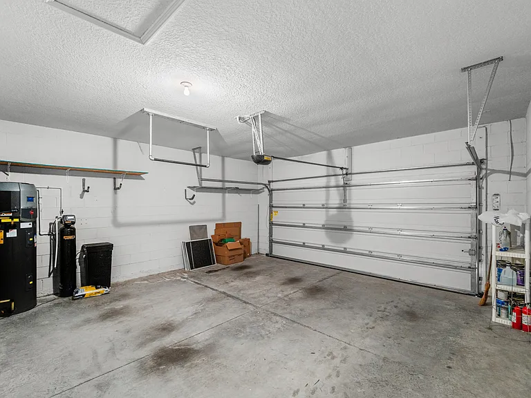 2813 Shelburne Way — Photo 24