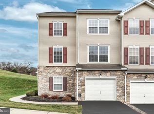421 Marion Rd #421, York, PA 17406