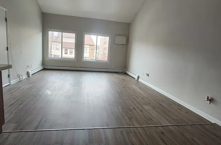 219 Roosevelt St #3 — Photo 12