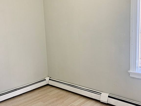 5th image of 78 Ford St Floor 2