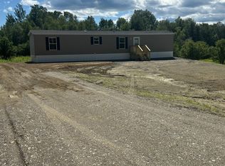 1016 Grant Rd, Kenduskeag, ME 04450