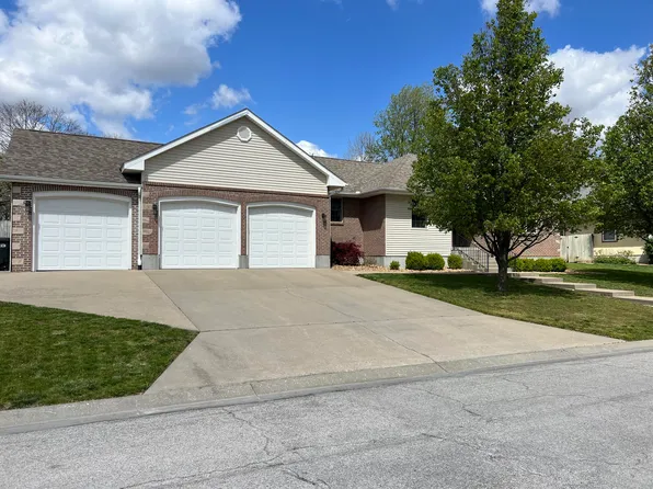 303 E Prairie Ln, Marshall, MO 65340