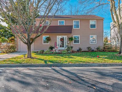 1 Exeter Ct, Margate, NJ, 08402