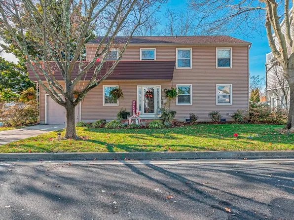 1 Exeter Ct, Margate, NJ 08402