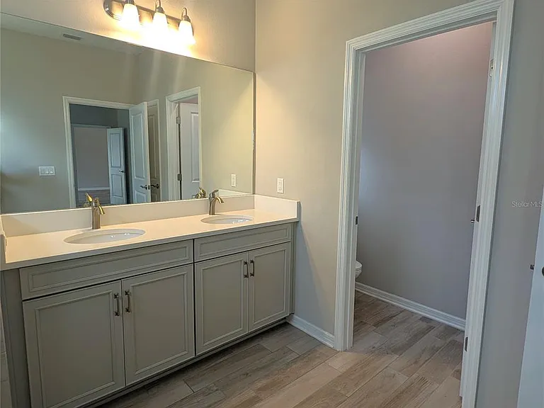8545 Cache Dr — Photo 16