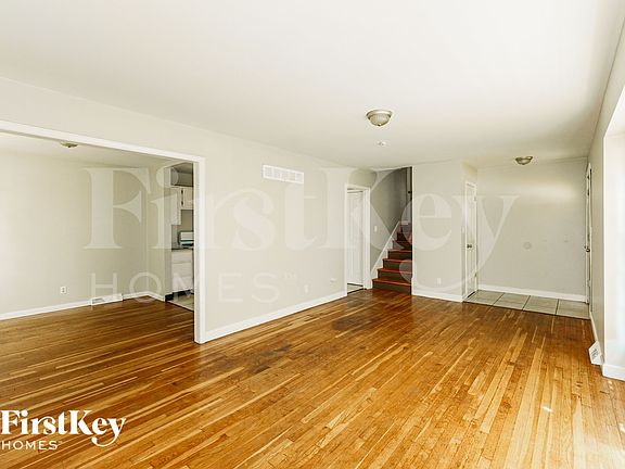 4th image of 13110 Donnelly Ave
