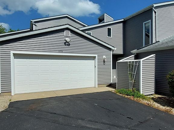 2nd image of 1359 Lake Shore Dr