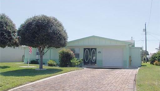 1st image of 4042 Chesswood Dr
