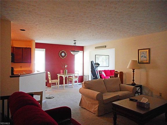 2nd image of 216 Westminster Way