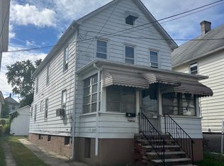 18 Haag St, Sayreville, NJ 08872