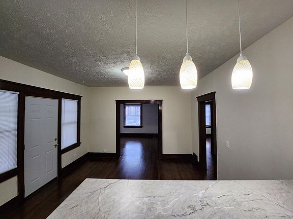 5th image of 4116 Izard St