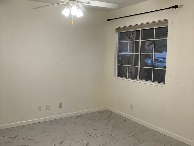 38922 Emerson Dr — Photo 14