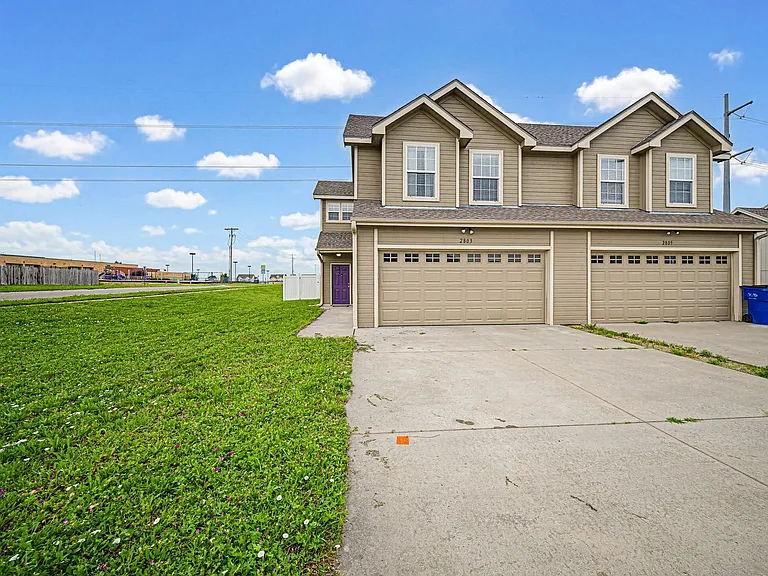 2803 Elm Creek Dr — Photo 36