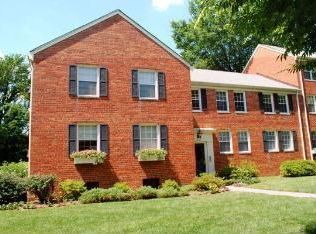 6618 10th St UNIT A2, Alexandria, VA 22307