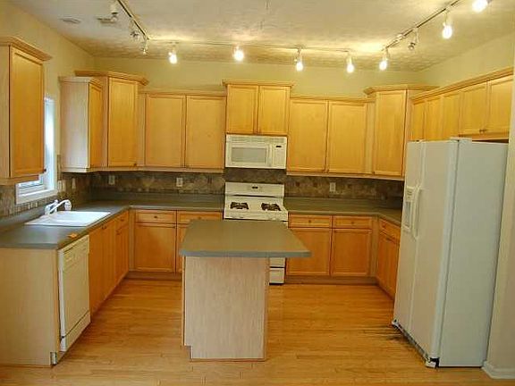 5th image of 1404 Prospect Creek Ct
