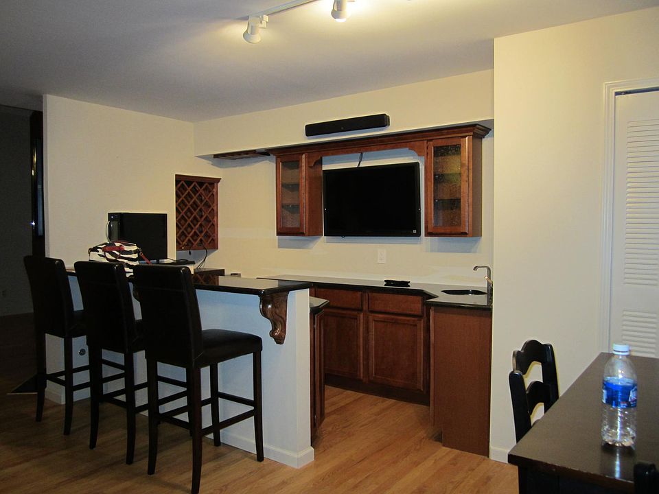 1st image of 1330 S Main St #1
