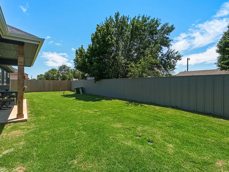 3882 National Dr — Photo 78