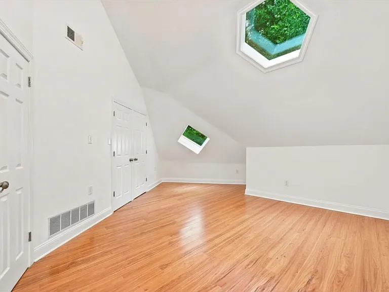 26 Pebble Dr — Photo 18