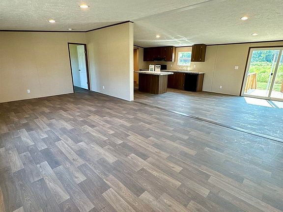 3rd image of 1062 Preference Rd